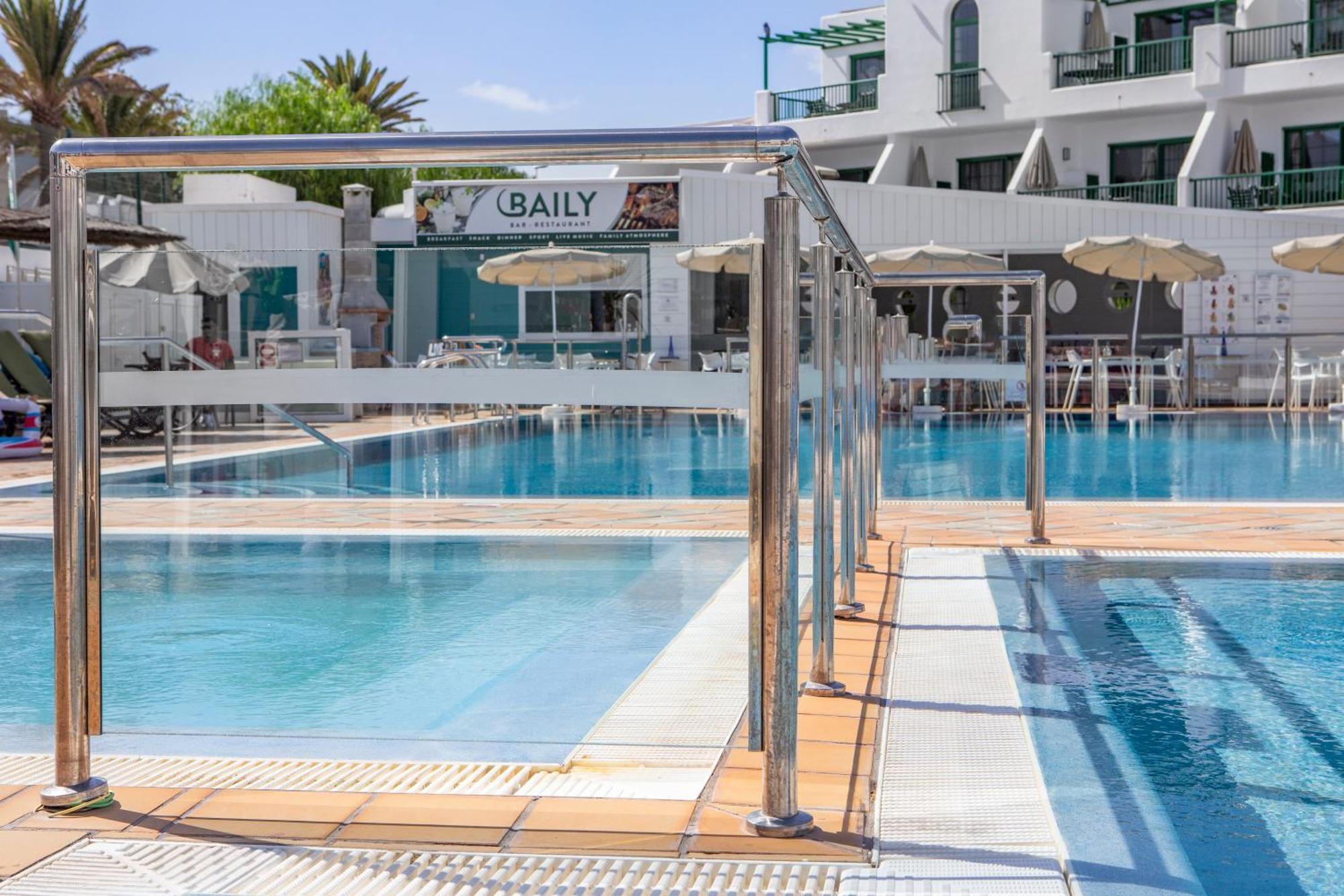 Club Del Carmen Aparthotel Puerto del Carmen  Luaran gambar